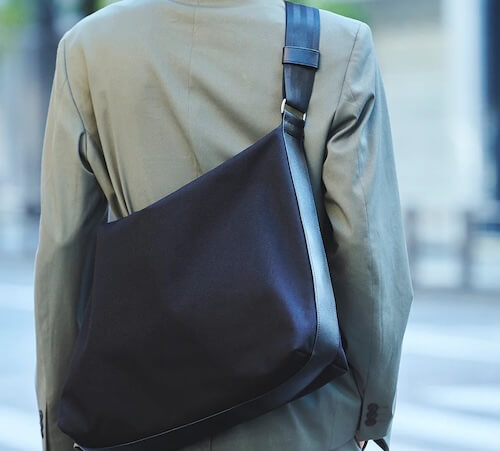 TRANSIC ショルダーバッグ