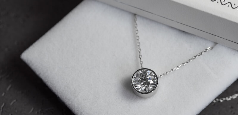 プラチナネックレス