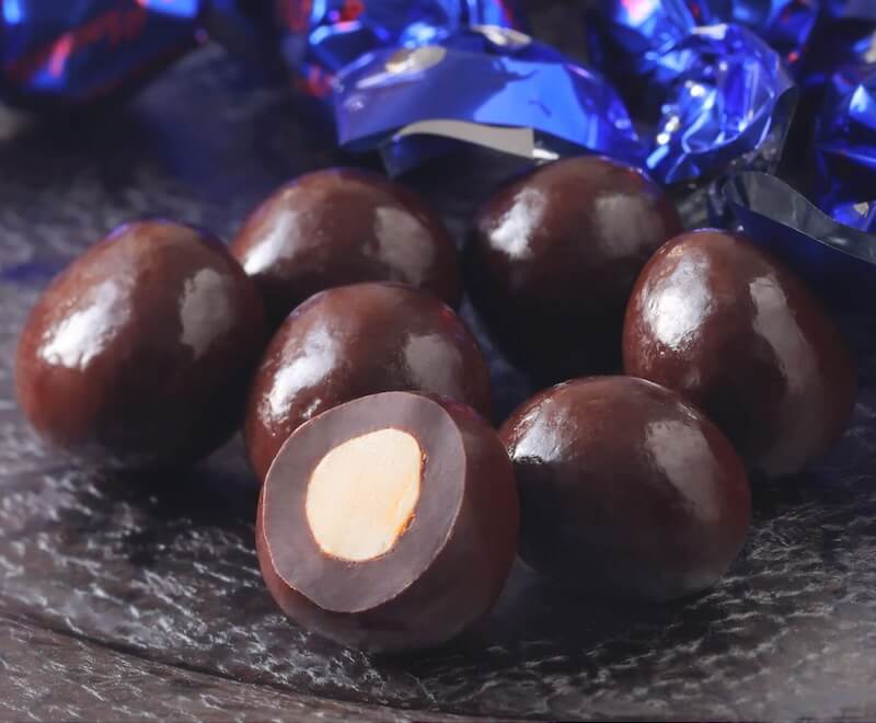 ビターヘーゼルナッツチョコレート