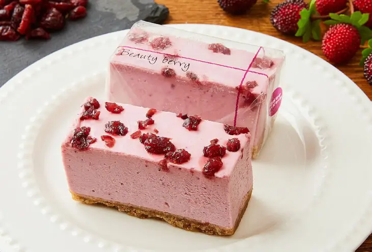 ビューティーベリーレアチーズケーキ